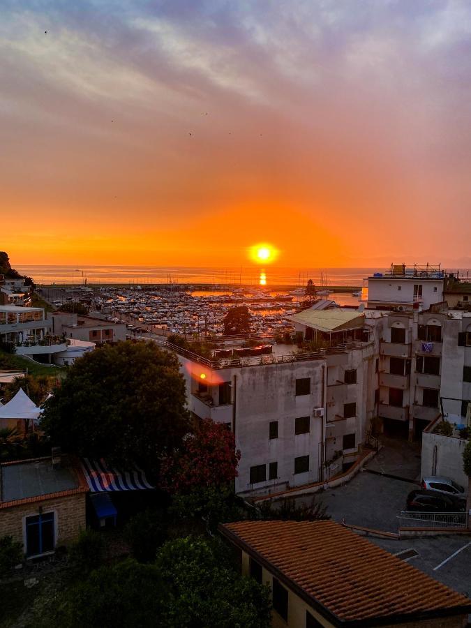 Bed and Breakfast Quasi in Porto Agropoli Esterno foto