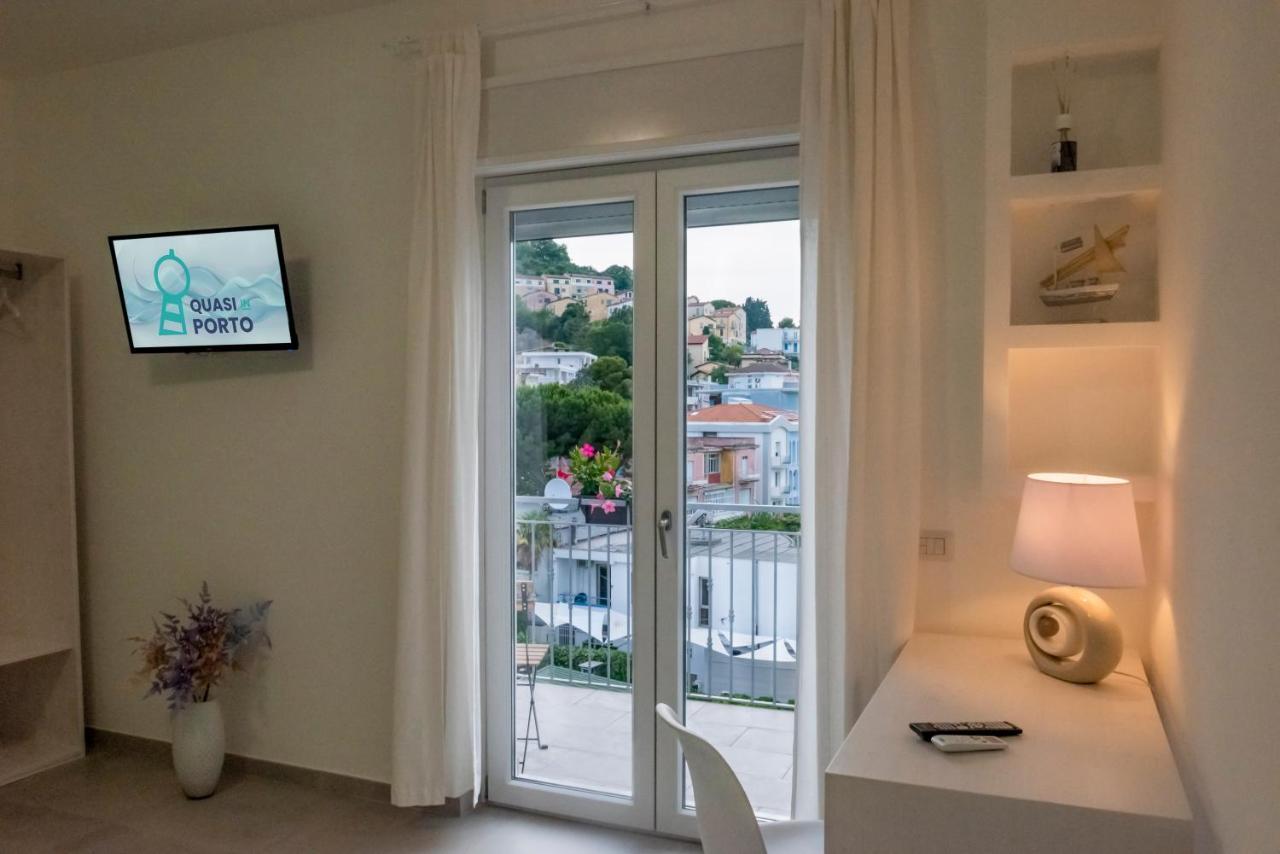 Bed and Breakfast Quasi in Porto Agropoli Esterno foto